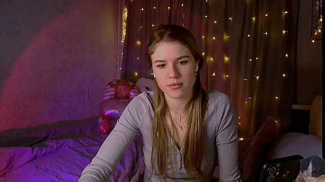 Melissa smith  online show from February 14, 2025, 9:43 pm