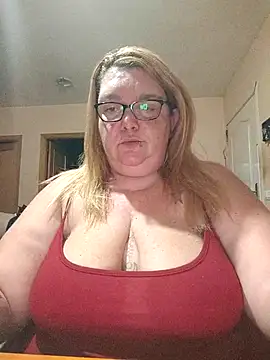 diosacurvy1984 online show from December 5, 2025, 8:01 am