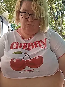 diosacurvy1984 online show from June 10, 2026, 8:46 am