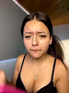 Sofia18 pinkk online show from November 26, 2025, 7:59 pm