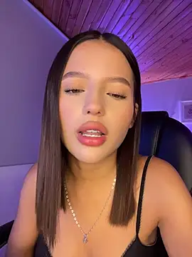 Sofia18 pinkk online show from July 2, 2026, 3:23 am