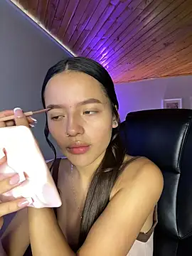 Sofia18 pinkk online show from August 4, 2026, 9:50 pm