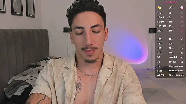 Snapshot of dylanspencer28 chatting on February 4, 2025, 10:24 pm dylanspencer28 online show from February 4, 2025, 10:24 pm