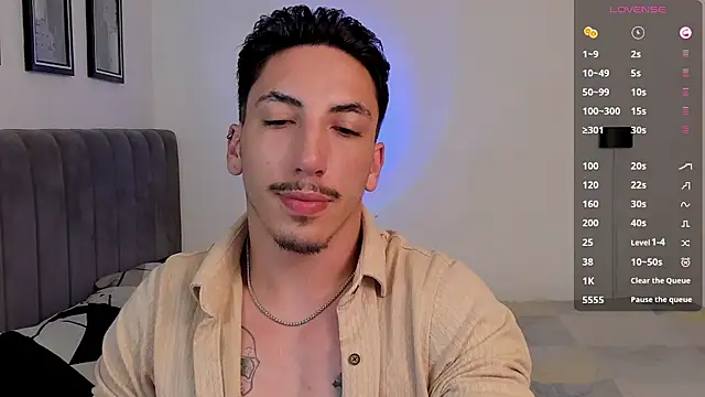 Snapshot of dylanspencer28 chatting on March 3, 2025, 10:42 pm dylanspencer28 online show from March 3, 2025, 10:42 pm