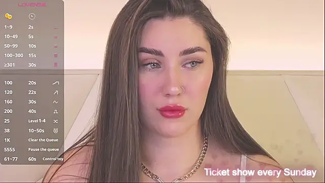 KiraBarlows online show from September 18, 2025, 8:22 pm