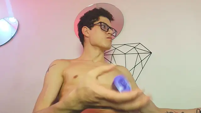 wolfandsky online show from October 28, 2025, 11:47 am