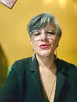 Snapshot of ilonna2025 chatting on July 30, 2026, 9:36 pm ilonna2025 online show from July 30, 2026, 9:36 pm