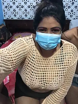 Lovely WINDI online show from May 20, 2026, 6:36 pm