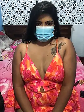 Lovely WINDI online show from May 25, 2026, 5:52 pm