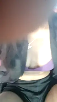 Snapshot of Leoni_G chatting on February 2, 2025, 5:42 am Leoni G online show from February 2, 2025, 5:42 am