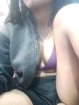 Snapshot of Leoni_G chatting on February 2, 2025, 11:51 am Leoni G online show from February 2, 2025, 11:51 am