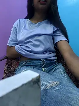 Snapshot of Leoni_G chatting on March 6, 2025, 5:46 am Leoni G online show from March 6, 2025, 5:46 am