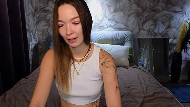 SusannJohnson online show from October 11, 2025, 12:21 am