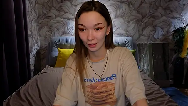 SusannJohnson online show from October 28, 2025, 12:36 am