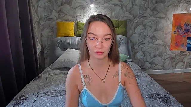 Snapshot of SusannJohnson chatting on June 20, 2026, 12:14 am SusannJohnson online show from June 20, 2026, 12:14 am