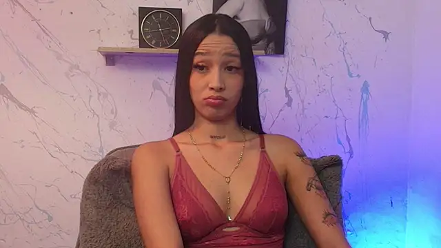 Paulina Lopezz online show from May 4, 2026, 8:27 pm