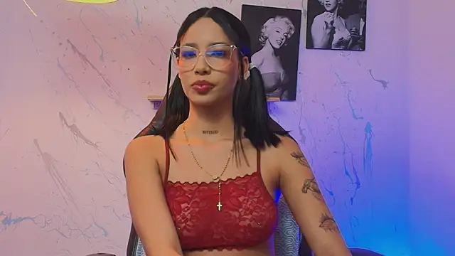 Snapshot of Paulina_Lopezz chatting on June 10, 2026, 5:07 am Paulina Lopezz online show from June 10, 2026, 5:07 am