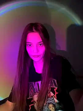 Snapshot of RayWillliams chatting on November 19, 2025, 12:05 pm RayWillliams online show from November 19, 2025, 12:05 pm