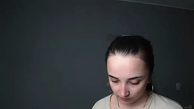 Snapshot of Eva_Gloryy chatting on May 20, 2026, 5:08 pm Eva Gloryy online show from May 20, 2026, 5:08 pm