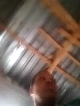 bubblendz1988 online show from February 10, 2026, 3:43 am