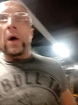 Snapshot of bobbuilder77pl chatting on February 6, 2025, 3:16 am bobbuilder77pl online show from February 6, 2025, 3:16 am