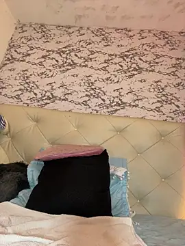 Snapshot of Lili__taylor chatting on October 4, 2025, 12:30 am Lili taylor online show from October 4, 2025, 12:30 am