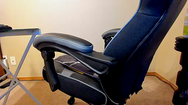 wanttobesucked2 online show from October 12, 2025, 1:04 am