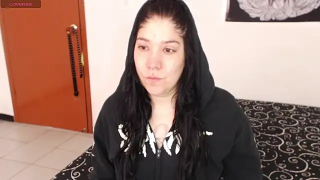 Snapshot of sharonnleon chatting on June 9, 2026, 1:23 pm sharonnleon online show from June 9, 2026, 1:23 pm