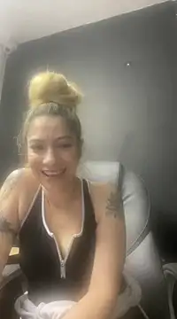 Snapshot of viktoria_davis_ chatting on March 9, 2025, 3:27 pm viktoria davis online show from March 9, 2025, 3:27 pm