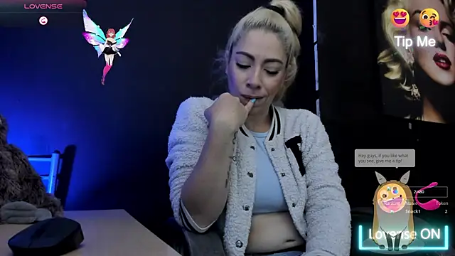 Snapshot of viktoria_davis_ chatting on October 22, 2025, 11:26 pm viktoria davis online show from October 22, 2025, 11:26 pm