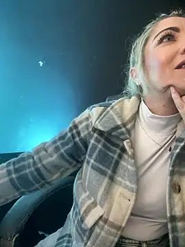 viktoria davis  online show from January 11, 2026, 10:48 pm