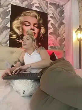viktoria davis  online show from July 2, 2026, 4:07 am