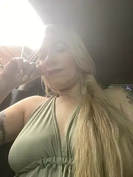 viktoria davis  online show from July 11, 2026, 9:27 pm