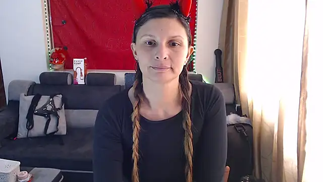 Snapshot of sachaclinford chatting on September 23, 2025, 6:22 pm sachaclinford online show from September 23, 2025, 6:22 pm