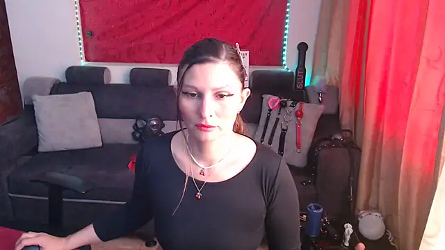 Snapshot of sachaclinford chatting on October 10, 2025, 6:29 pm sachaclinford online show from October 10, 2025, 6:29 pm