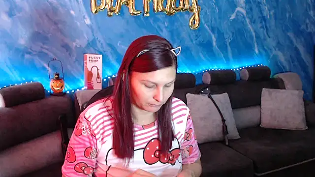 Snapshot of sachaclinford chatting on October 21, 2025, 5:13 pm sachaclinford online show from October 21, 2025, 5:13 pm