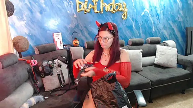 Snapshot of sachaclinford chatting on October 28, 2025, 8:11 pm sachaclinford online show from October 28, 2025, 8:11 pm