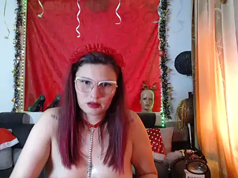 Snapshot of sachaclinford chatting on December 2, 2025, 5:52 pm sachaclinford online show from December 2, 2025, 5:52 pm