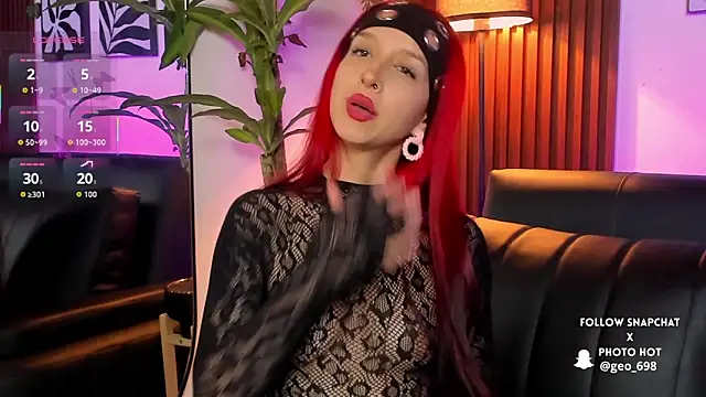 Snapshot of Georgina_caruso chatting on December 15, 2025, 4:17 am Georgina caruso online show from December 15, 2025, 4:17 am