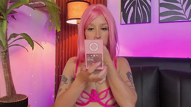 Snapshot of Georgina_caruso chatting on February 7, 2026, 11:52 pm Georgina caruso online show from February 7, 2026, 11:52 pm