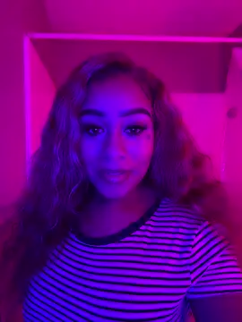 Snapshot of hazelbaby8880 chatting on January 28, 2025, 6:05 am hazelbaby8880 online show from January 28, 2025, 6:05 am