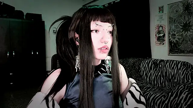 roxy toxic online show from March 6, 2026, 1:35 am