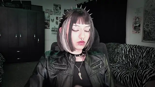 Snapshot of roxy_toxic chatting on June 11, 2026, 2:53 am roxy toxic online show from June 11, 2026, 2:53 am