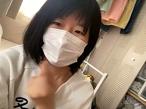 Snapshot of riri_riri_jp chatting on October 12, 2025, 5:06 am riri riri jp online show from October 12, 2025, 5:06 am