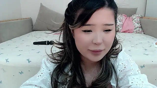 Minamin 20 online show from May 2, 2026, 11:21 pm