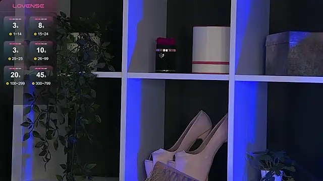 Snapshot of MaddyHeart chatting on February 6, 2025, 12:37 pm MaddyHeart online show from February 6, 2025, 12:37 pm