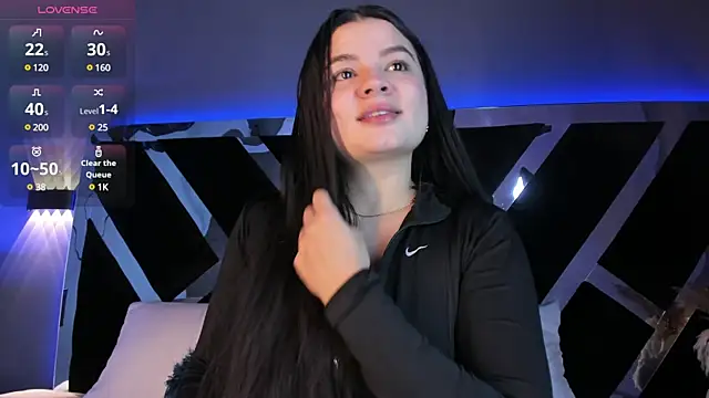 ValeriaOrtega online show from February 18, 2025, 12:28 pm