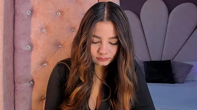 ValeriaOrtega online show from July 17, 2026, 11:39 am