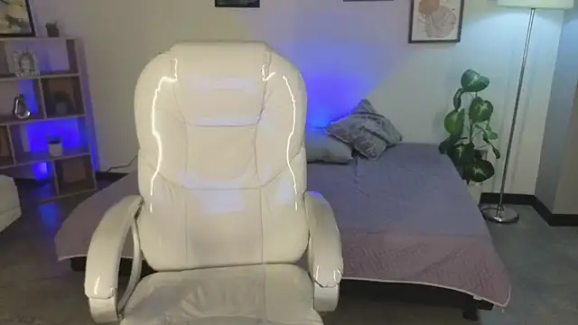 Snapshot of Nicole_Foxx_ chatting on October 11, 2025, 8:07 pm Nicole Foxx online show from October 11, 2025, 8:07 pm