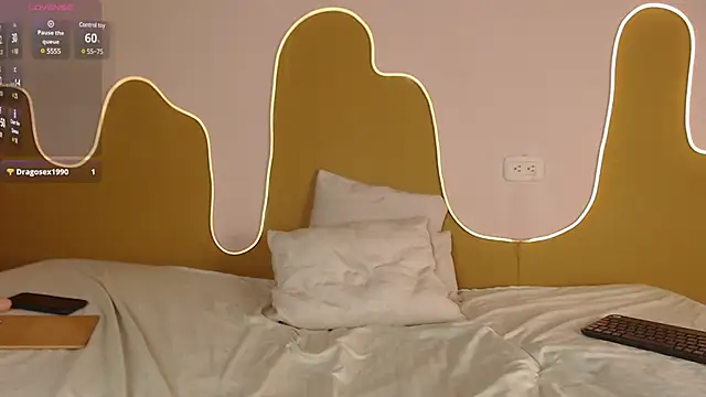 Odeth  online show from February 15, 2025, 5:41 am